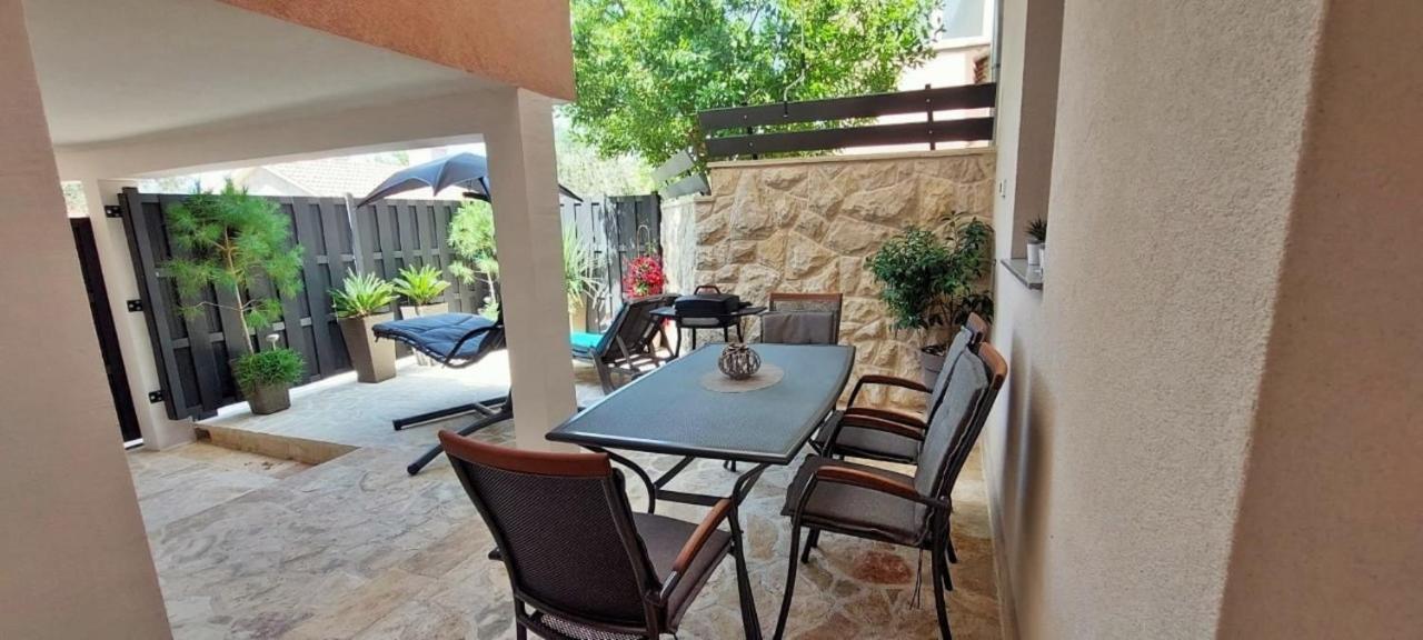 Apartment Stela - Private Terrace & Parking Zadar Exteriér fotografie